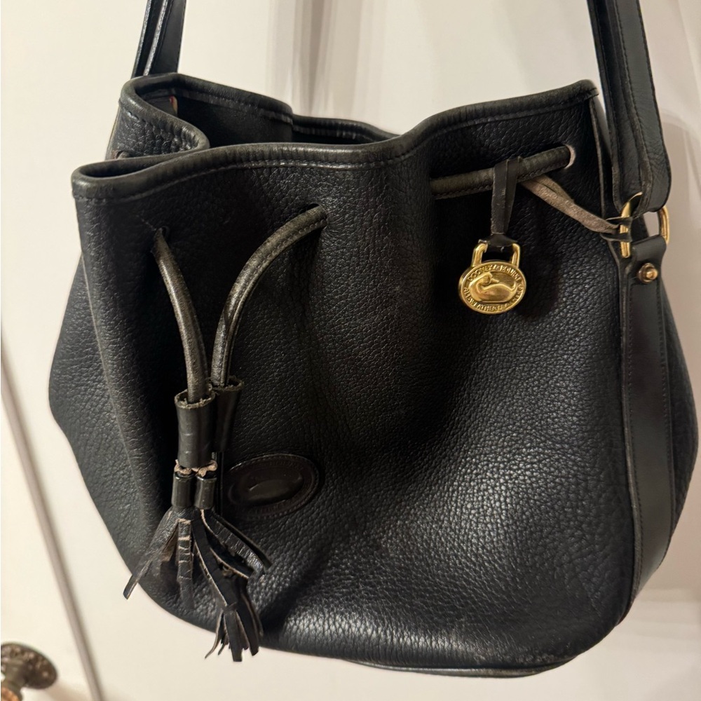 Black Dooney and Bourke Bucket Bag